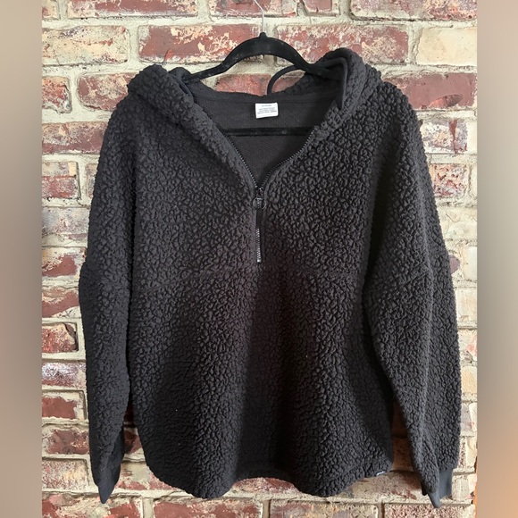 PINK Victoria's Secret Sweaters - 💖 PINK Victoria’s Secret Sherpa Half-Zip Hoodie — Black — Size M 💖